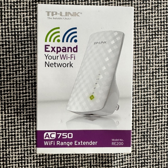 TP-Link AC750 WiFi Extender (RE220) w/ Ethernet Port, Dual Band 5GHz/2.4GHz - Picture 5 of 8